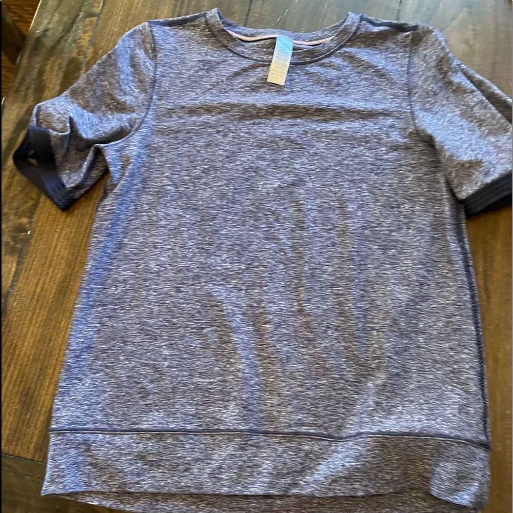 Lululemon/Ivivva short sleeve top size 14 girls